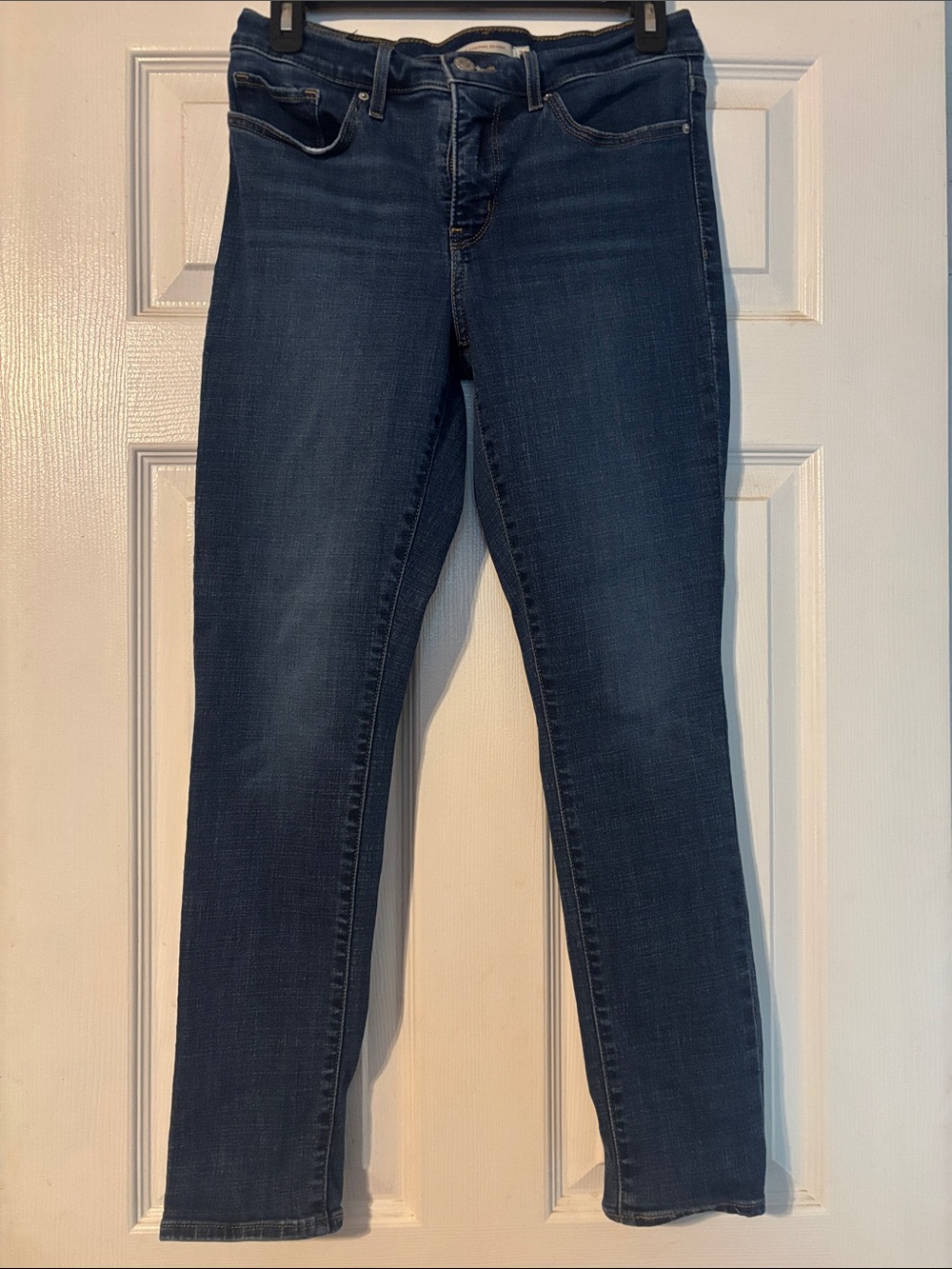 Levi's Women's Skinny Jeans in Dark Indigo